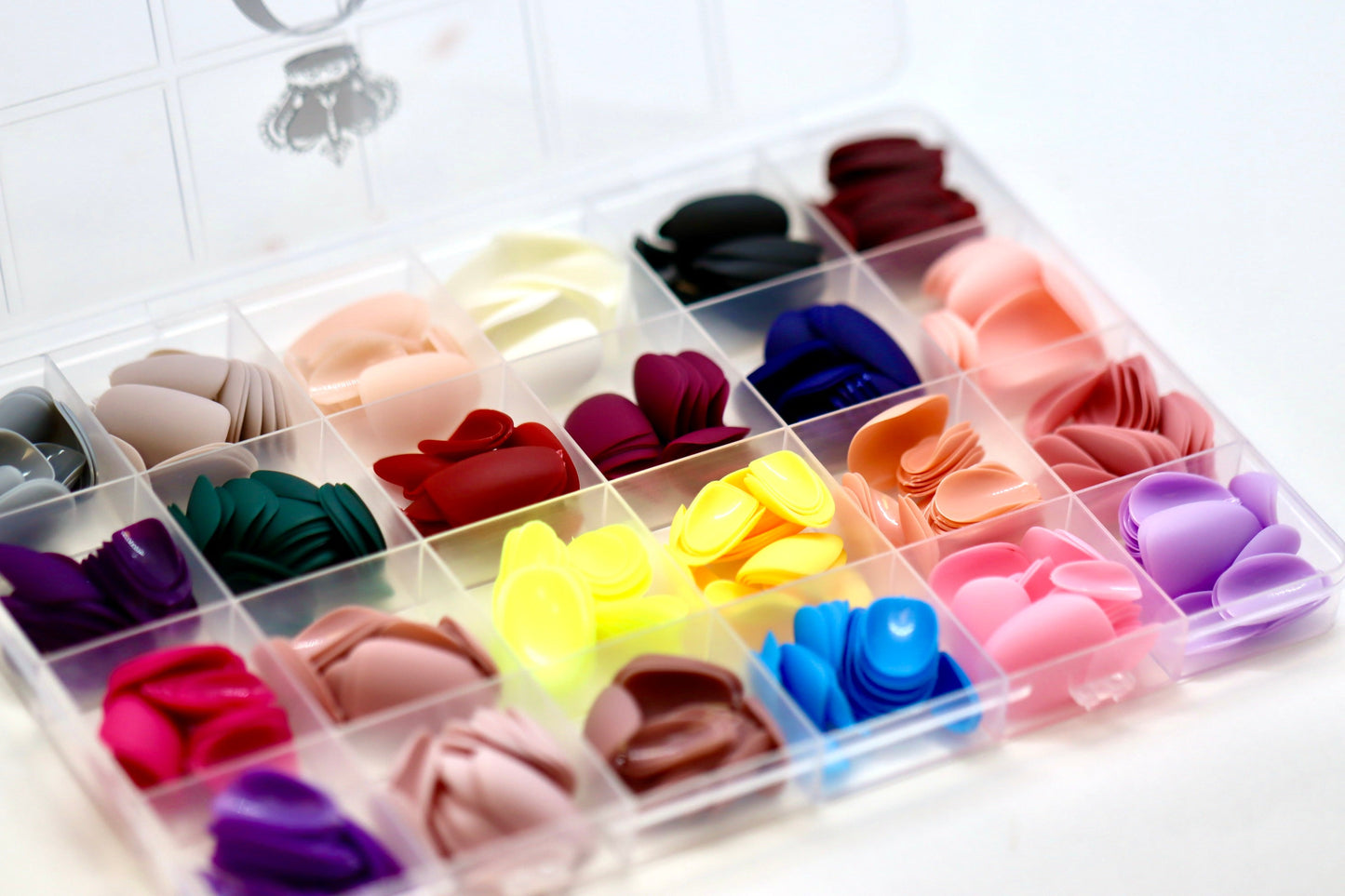 Short Oval -- Full-Cover, Colored Nails