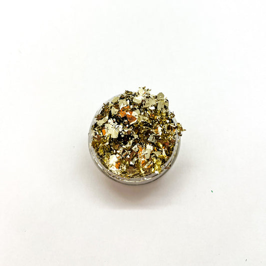 #08 Giada -- Gilded Glitz Leading Ladies Gold Leafing